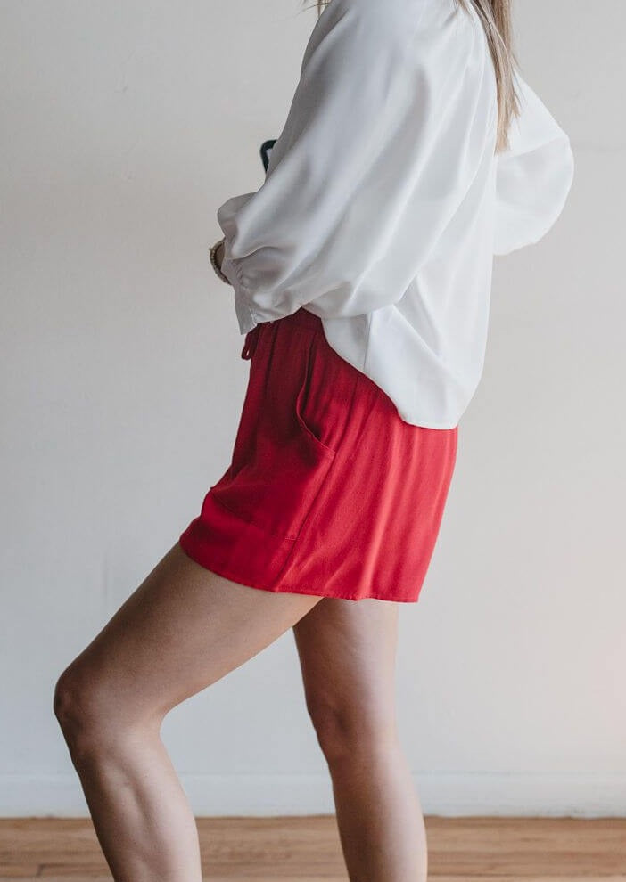 arlo-red-relaxed-cargo-shorts