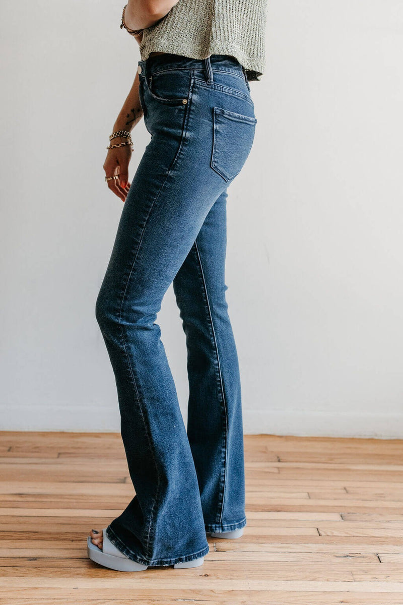 arlo-dear-john-laney-high-rise-flare-jeans-wonderland