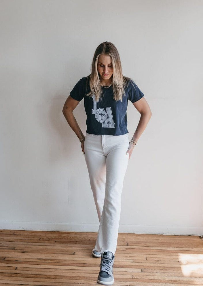 arlo-LA-graphic-print-navy-cropped-short-sleeve-tee