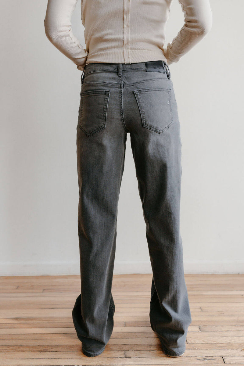 arlo-hidden-logan-dad-jean-light-grey