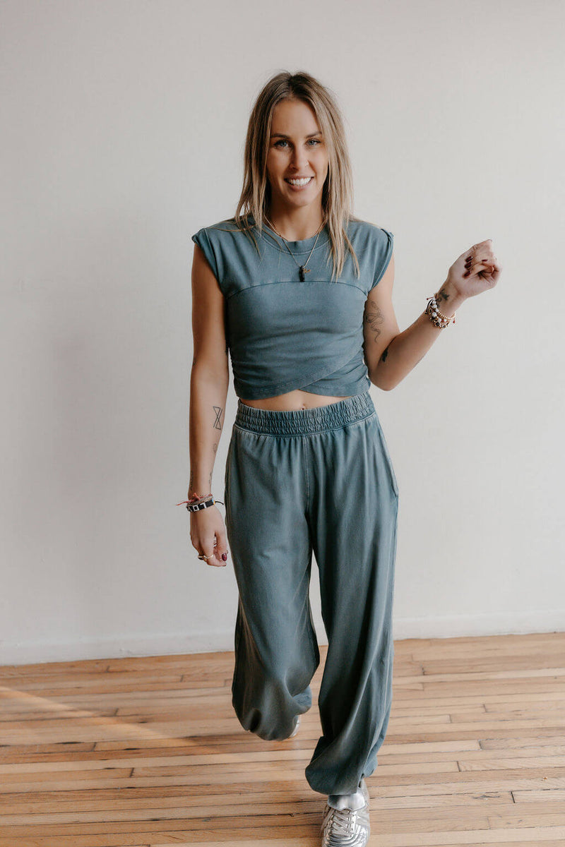 arlo-free-people-hot-shot-crossover-set