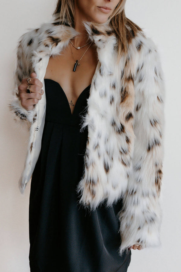 arlo-velvet-heart-snow-leopard-jacket