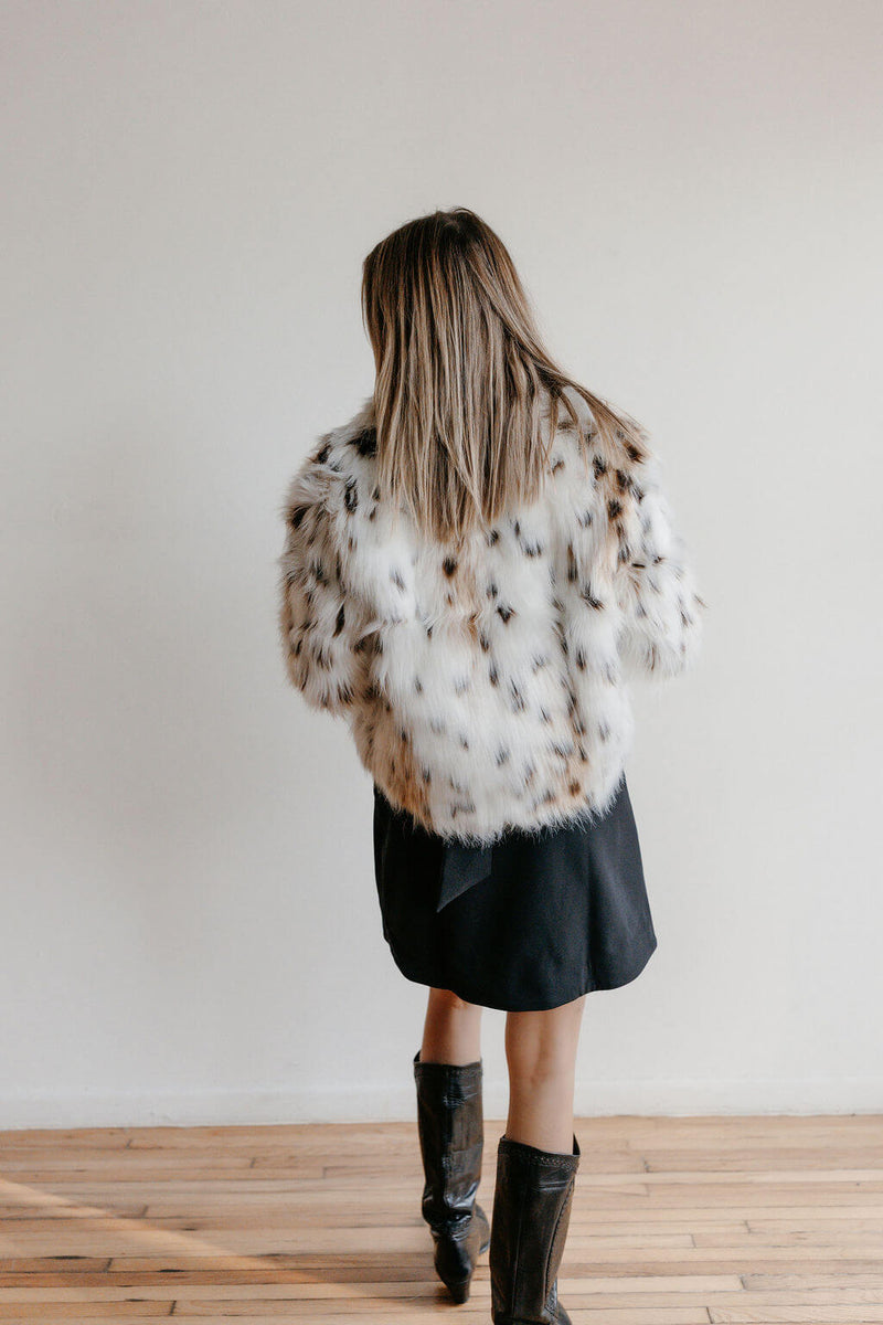 arlo-velvet-heart-snow-leopard-jacket