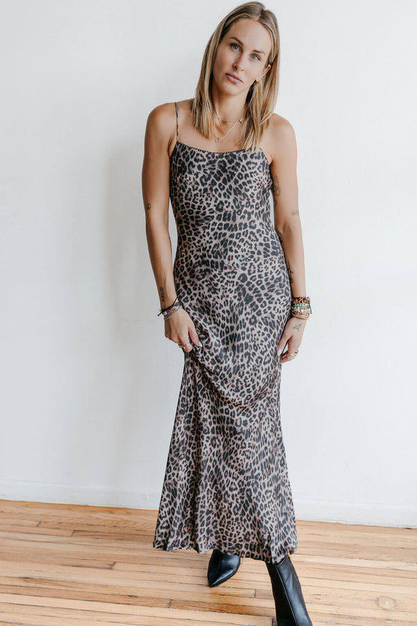 arlo-z-supply-cielo-leopard-midi-dress