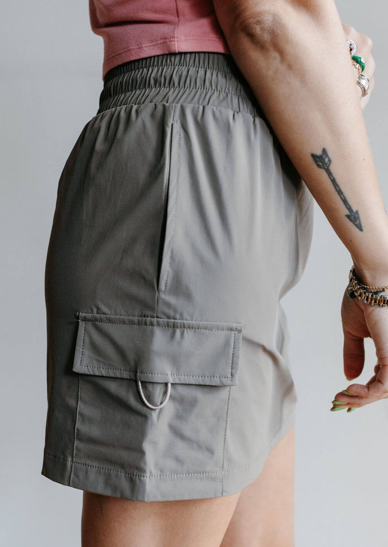 arlo-double-bungee-utility-mini-skort