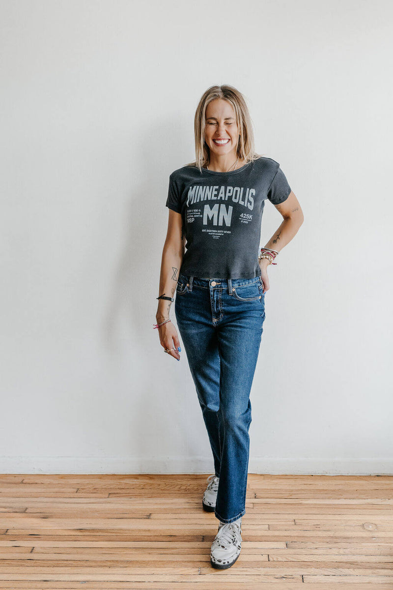 arlo-laundry-room-minneapolis-baby-tee