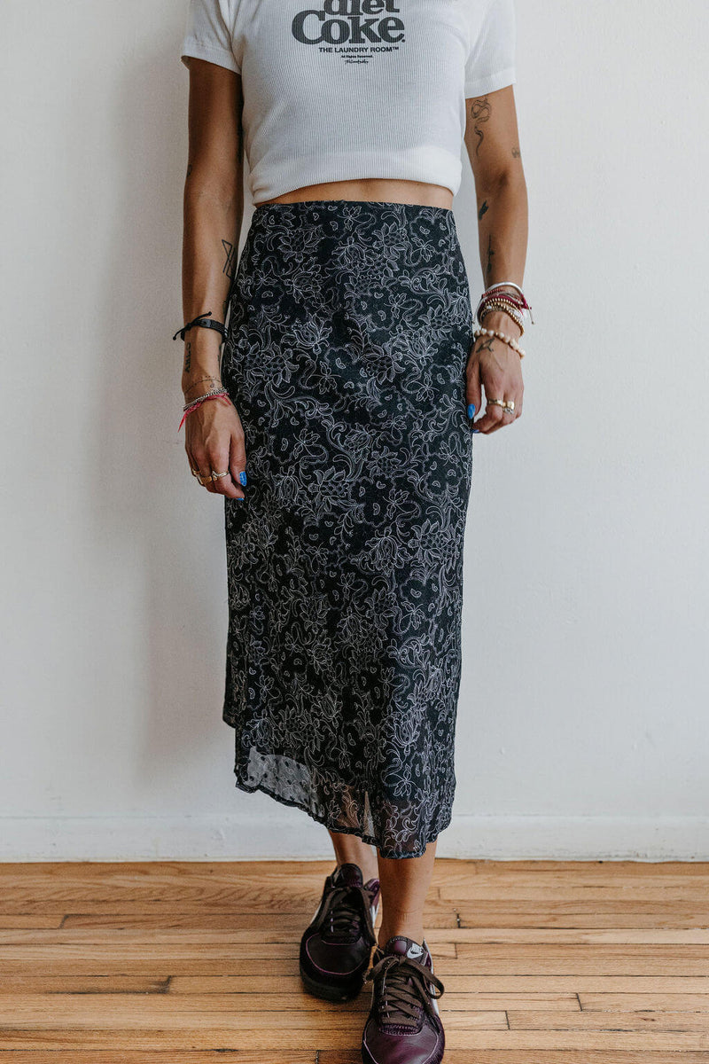 arlo-passionate-print-midi-skirt
