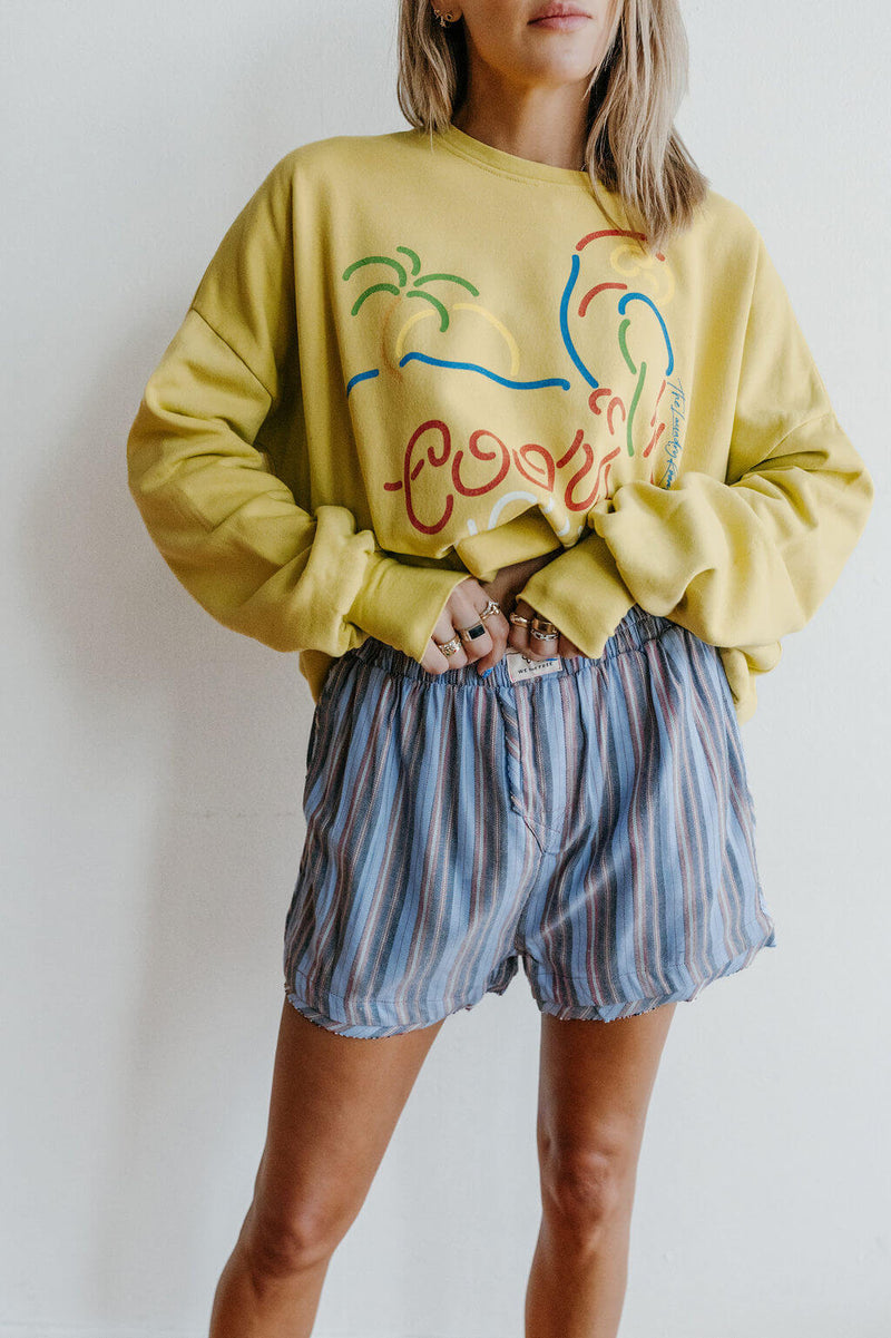 arlo-laundry-room-polly-wants-a-coors-light-pullover-vintage-neon-yellow