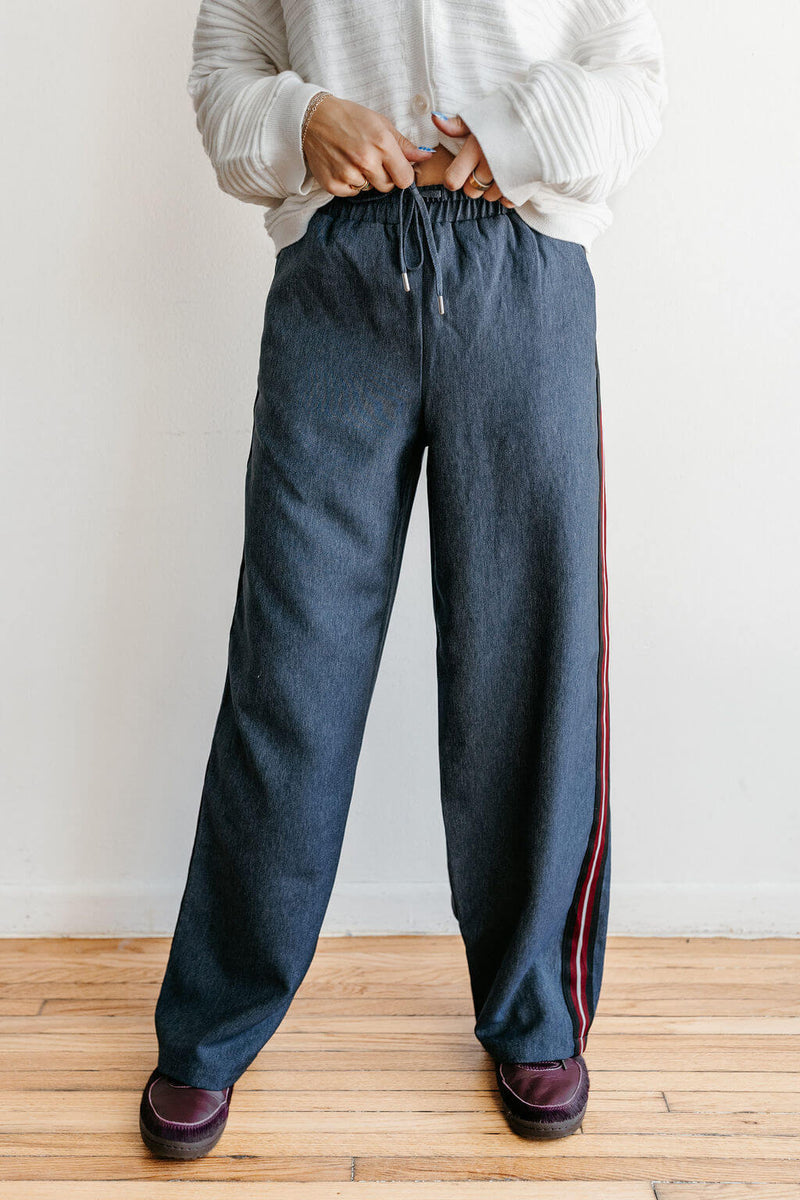 arlo-dex-side-stripe-wide-leg-trouser