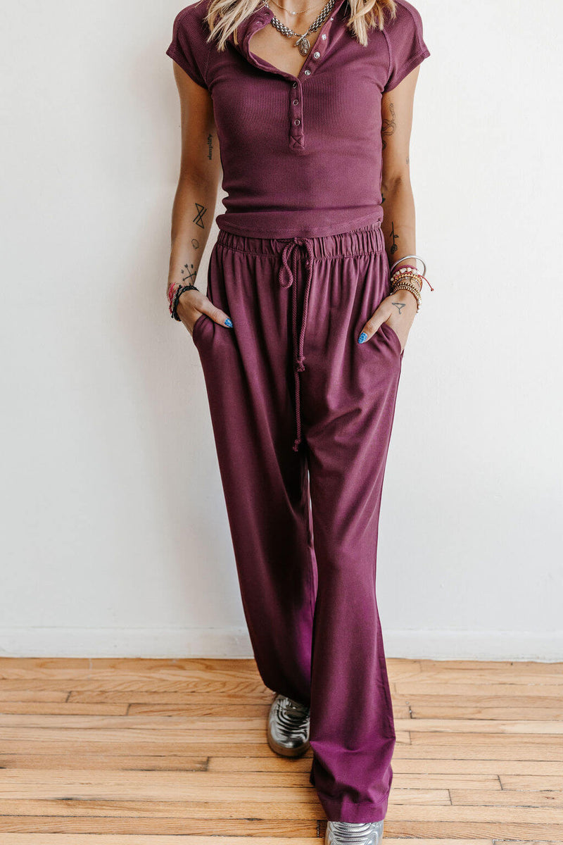 arlo-la-biz-wine-sleeveless-tee