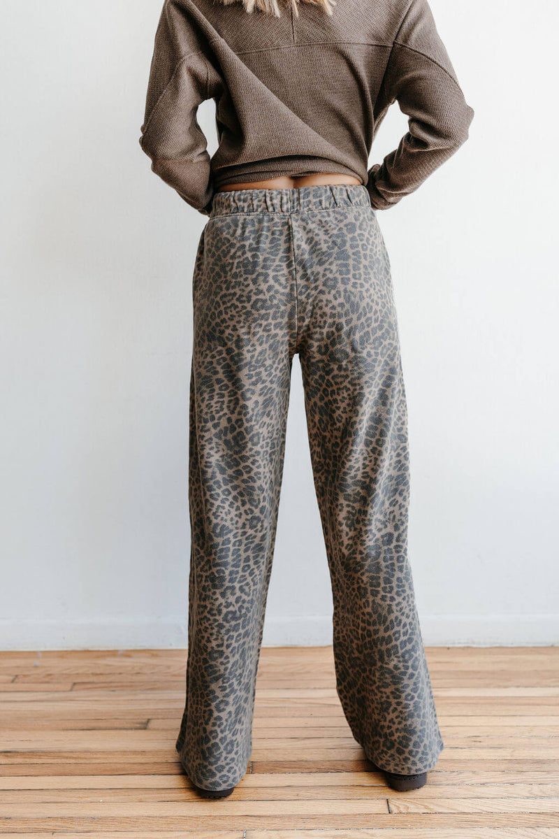 arlo-z-supply-hunter-knit-leopard-pant