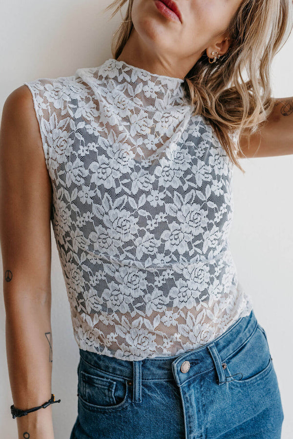 arlo-romantic-lace-shirt-cap-sleeves