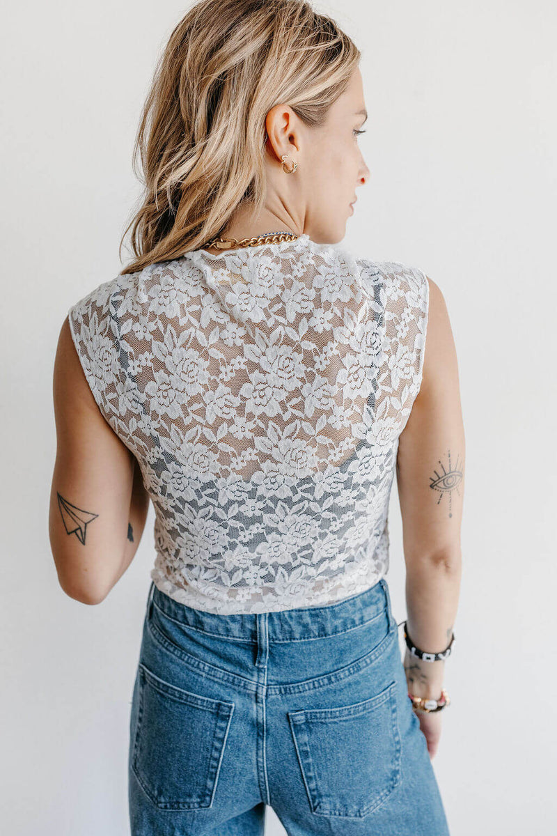 arlo-romantic-lace-shirt-cap-sleeves