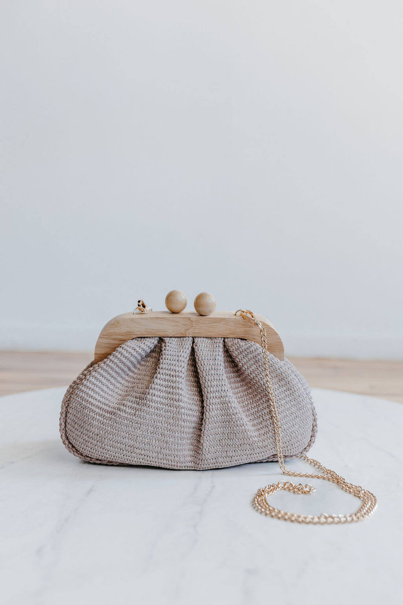 arlo-vogueista-wooden-frame-clutch