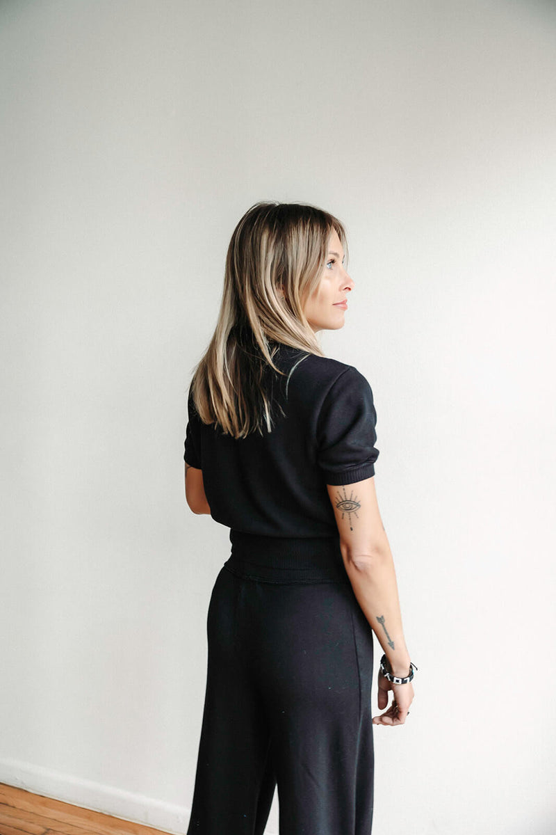 arlo-project-social-t-beau-short-sleeved-pullover-black