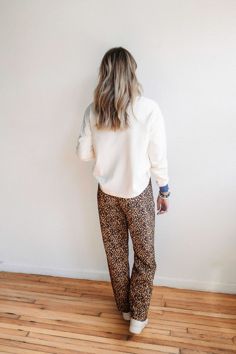 arlo-dex-pleated-wide-leg-leopard-pant
