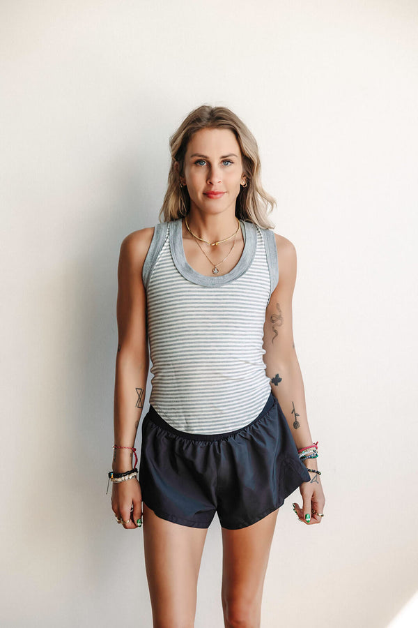 arlo-prroject-social-t-hits-different-ringer-tank