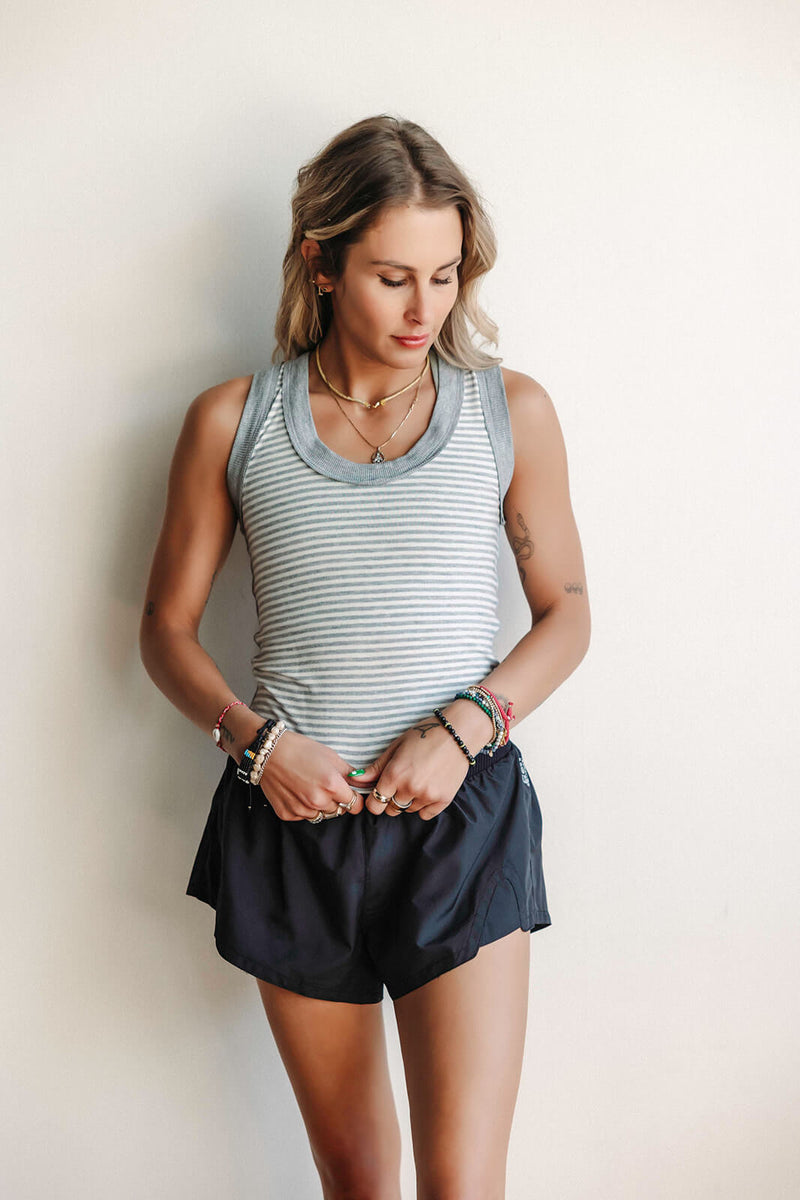 arlo-prroject-social-t-hits-different-ringer-tank
