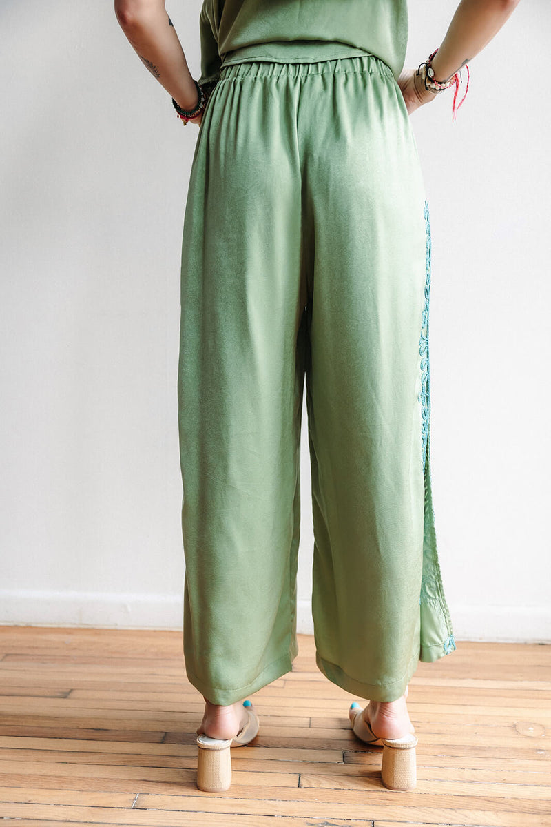 arlo-nkn-fuid-straight-trousers