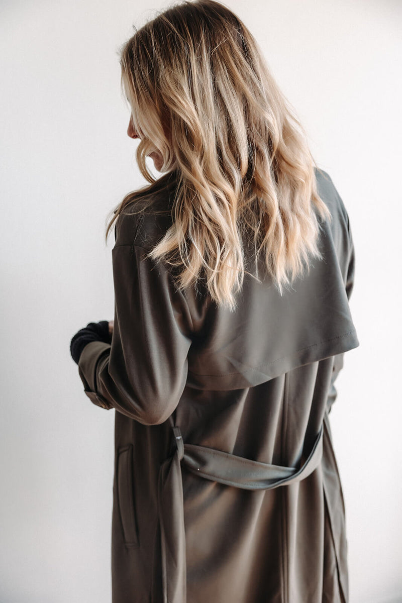 arlo-dex-double-breasted-knit-trench