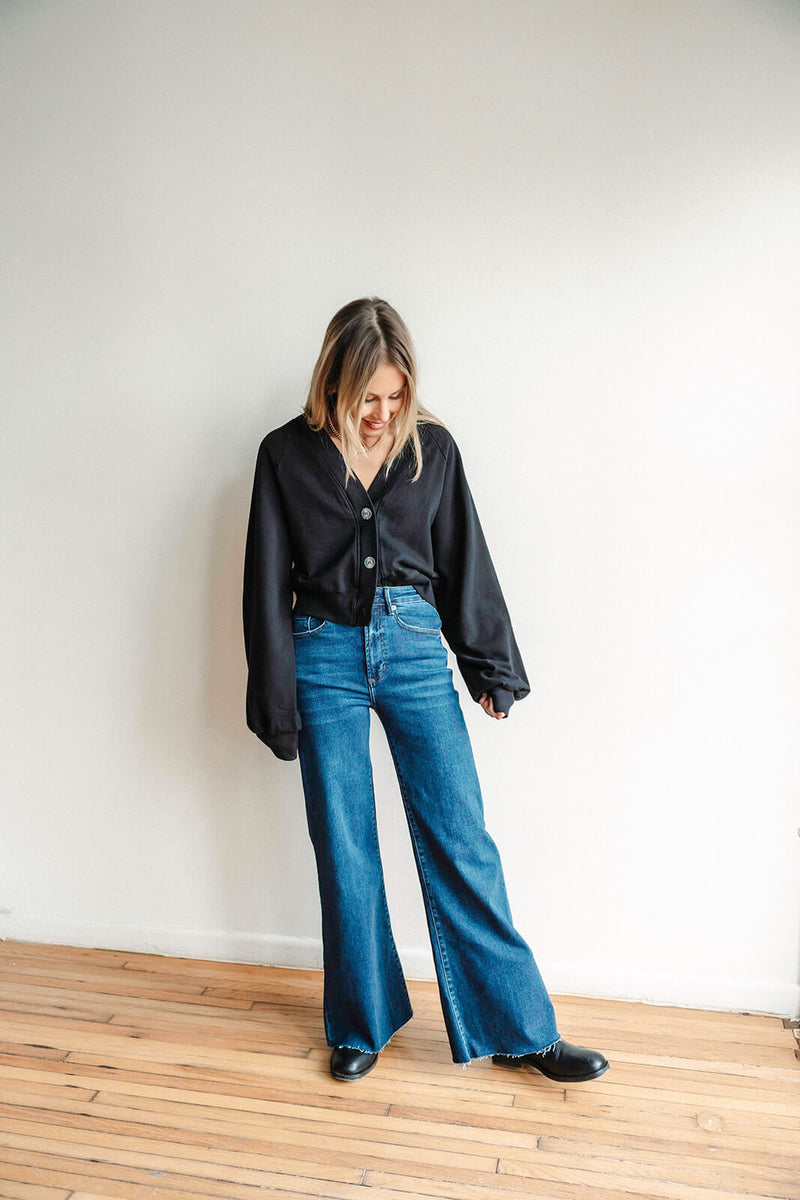 arlo-project-social-t-fancina-button-front-cardi