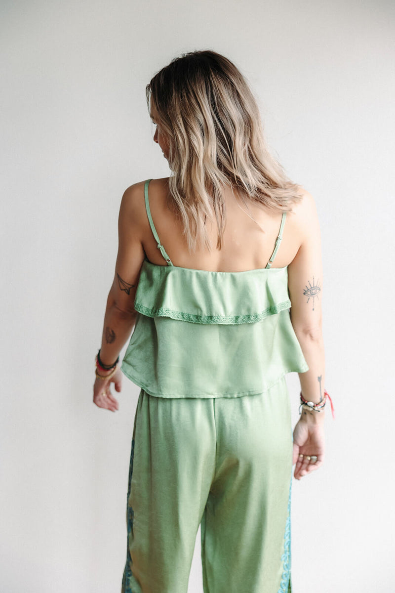 arlo-nkn-lace-strap-tops