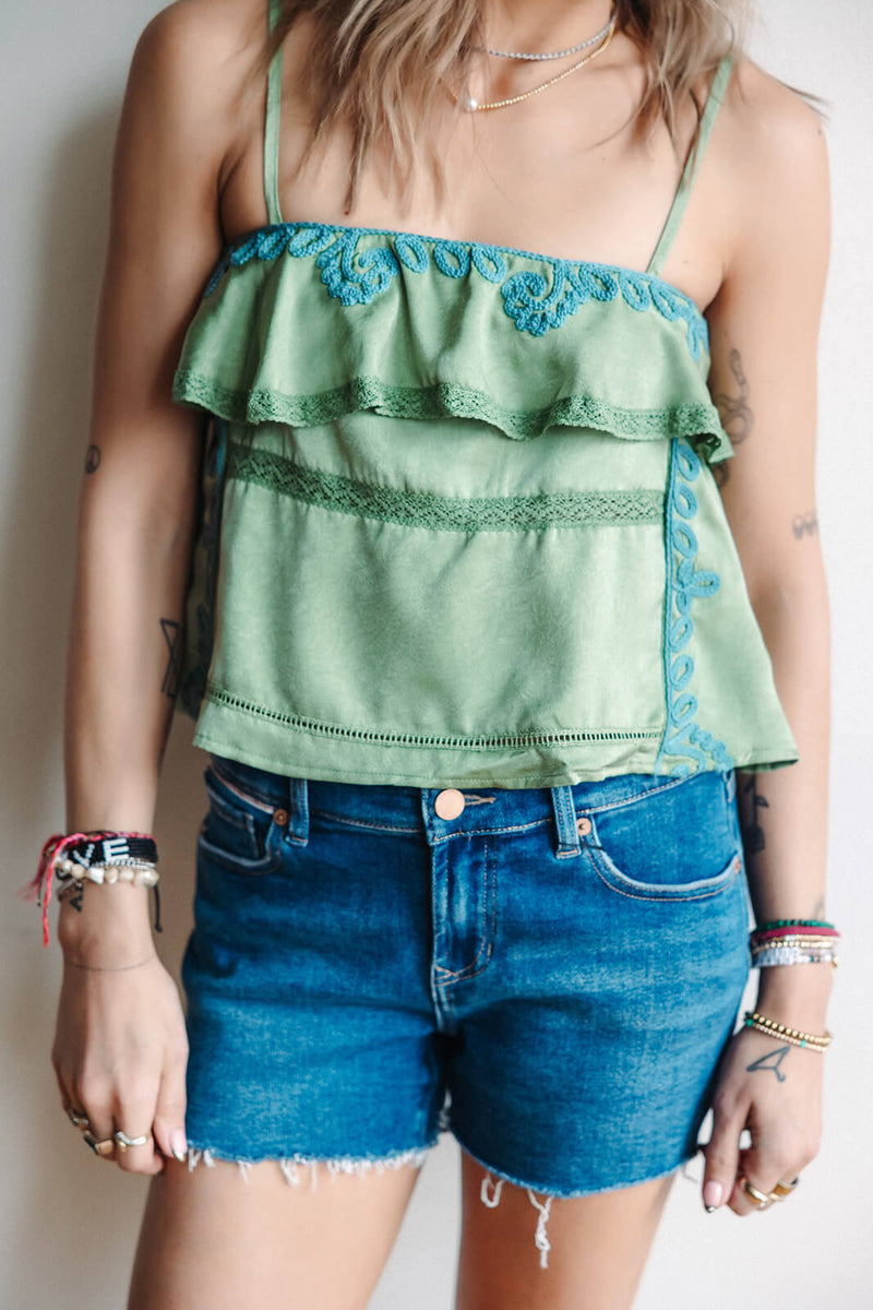 arlo-nkn-lace-strap-tops