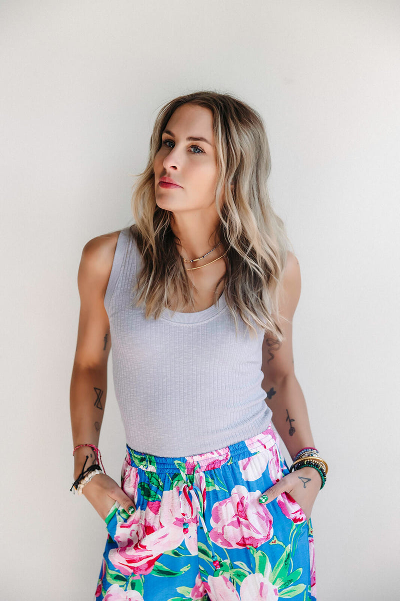 arlo-project-social-t-suki-scoop-neck-rib-tank-violet-stone