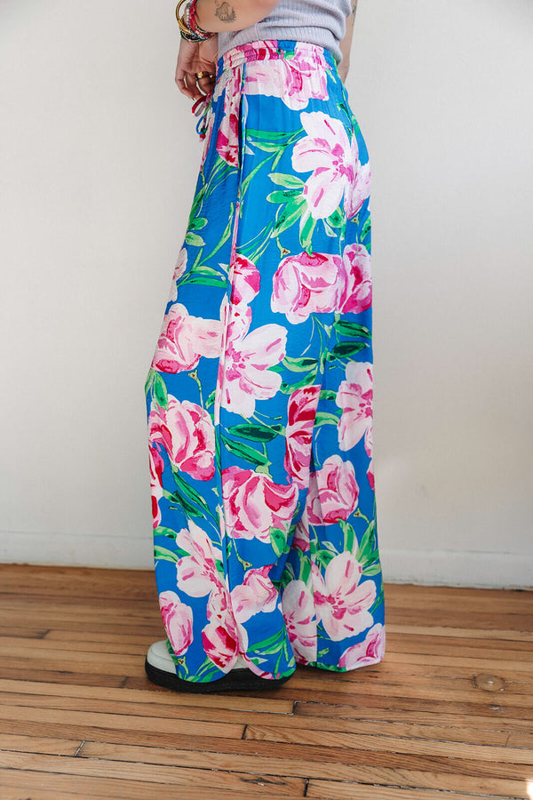 arlo-sadie-and-sage-technicolor-elastic-waist-pants