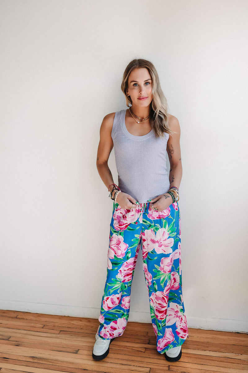 arlo-sadie-and-sage-technicolor-elastic-waist-pants