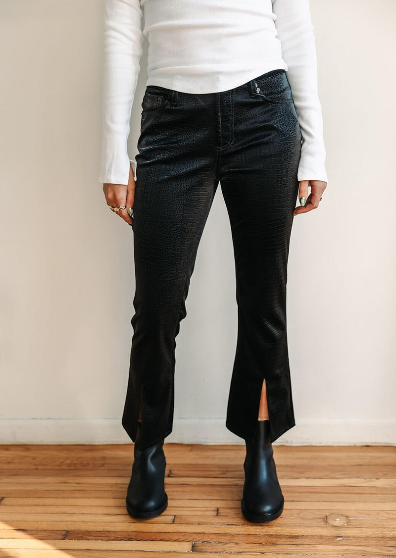 arlo-dear-john-jeanne-cropped-flare-embossed-black