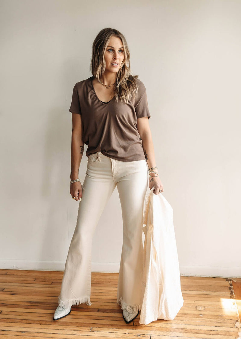 arlo-v-neck-short-sleeve-tee-brown