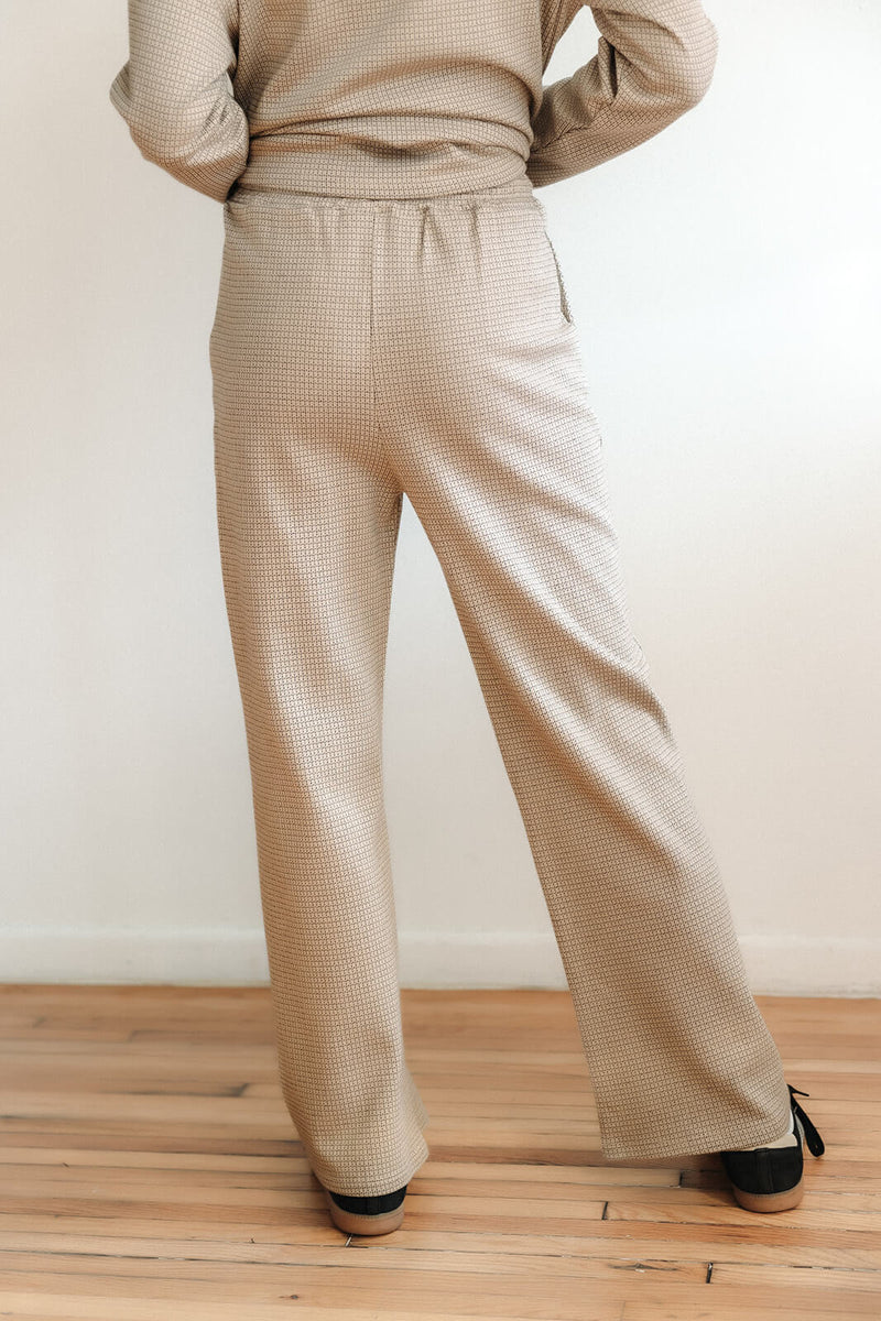 arlo-mus-and-bombon-colares-pants