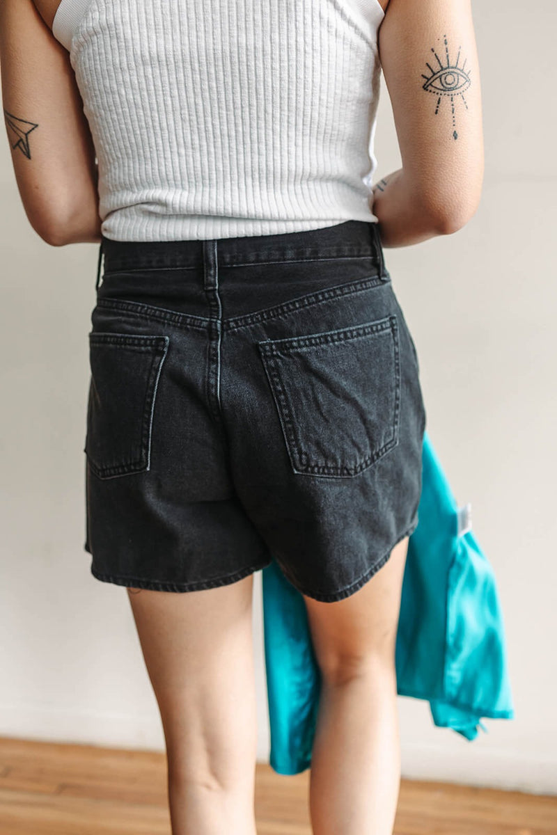 arlo-just-black-peated-shorts-washed-black