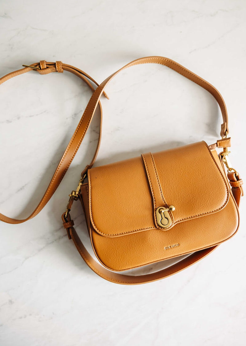 arlo-pixie-mood-athena-saddle-bag