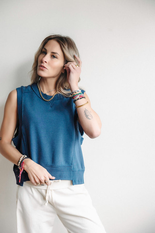 arlo-fp-movement-intercept-tank-midnight