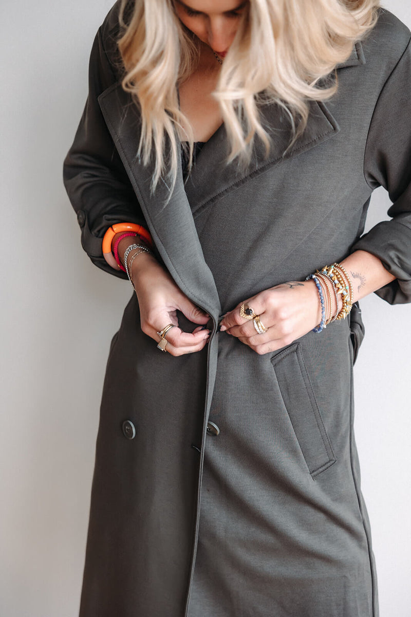 arlo-dex-double-breasted-knit-trench