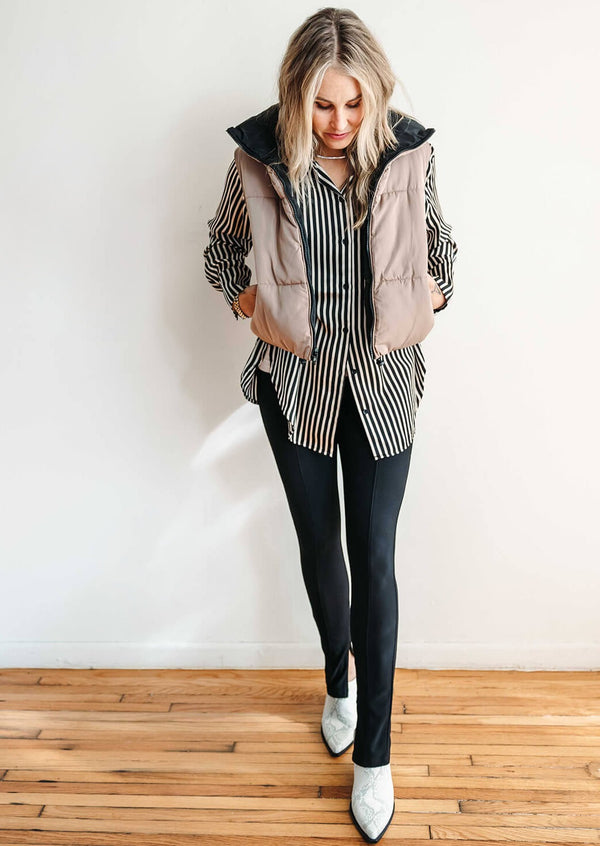 arlo-with-black-bella-leggings-pant-zipper