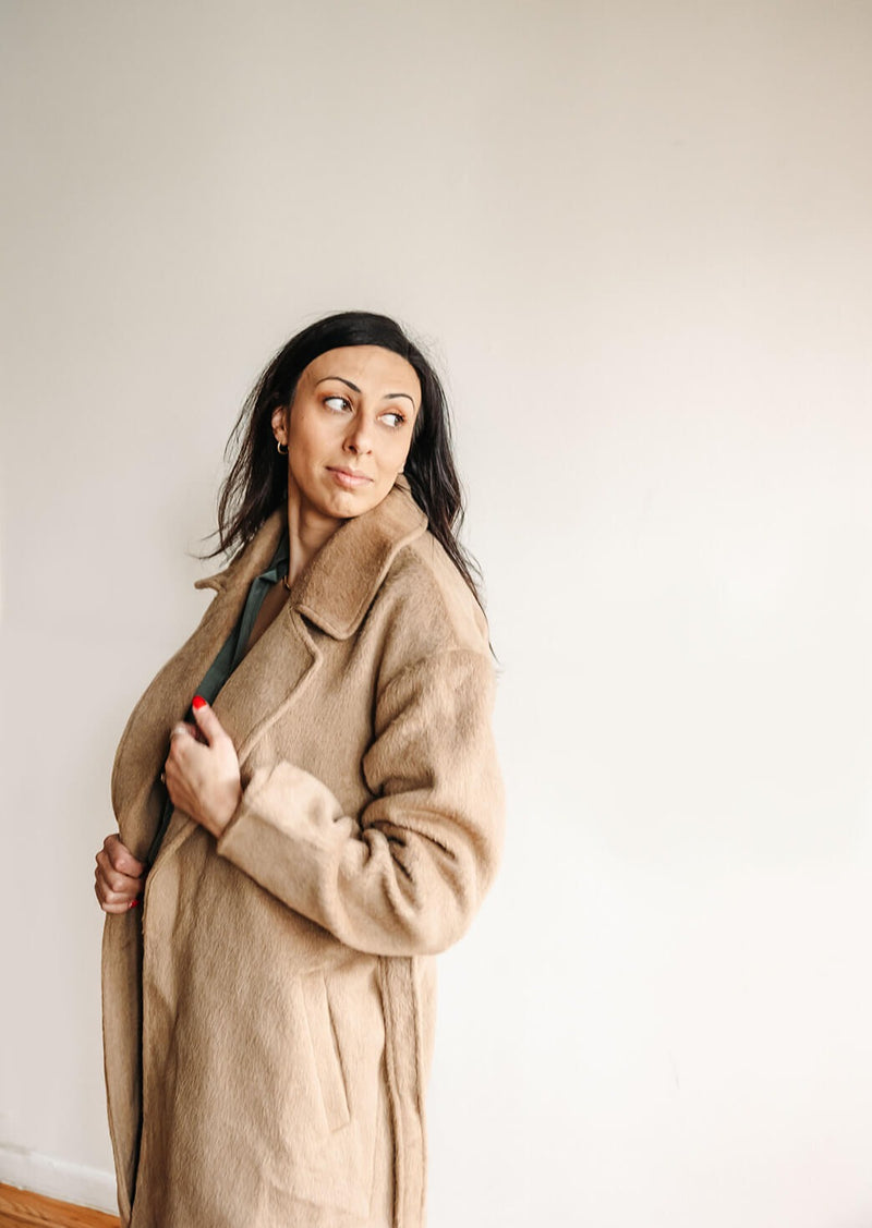 arlo-amora-tie-waist-long-coat-faux-fur-camel
