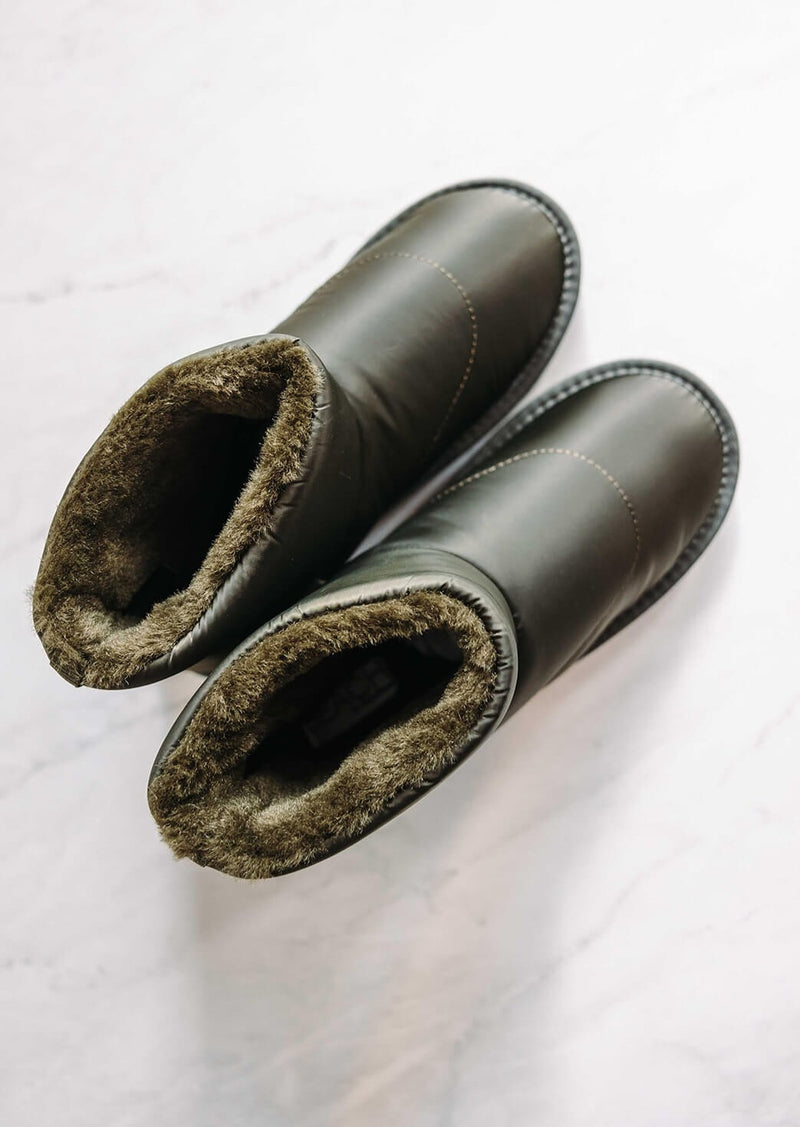 arlo-matisse-vail-puffer-boot-in-olive