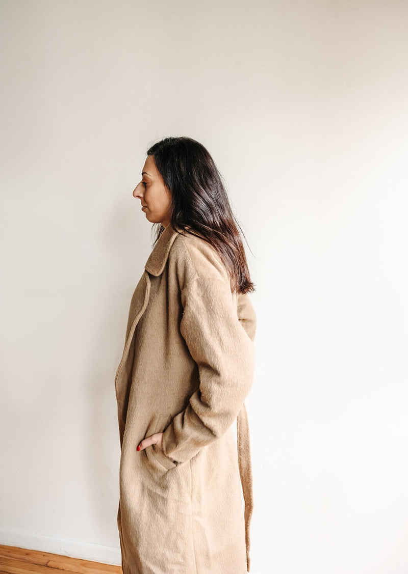 arlo-amora-tie-waist-long-coat-faux-fur-camel