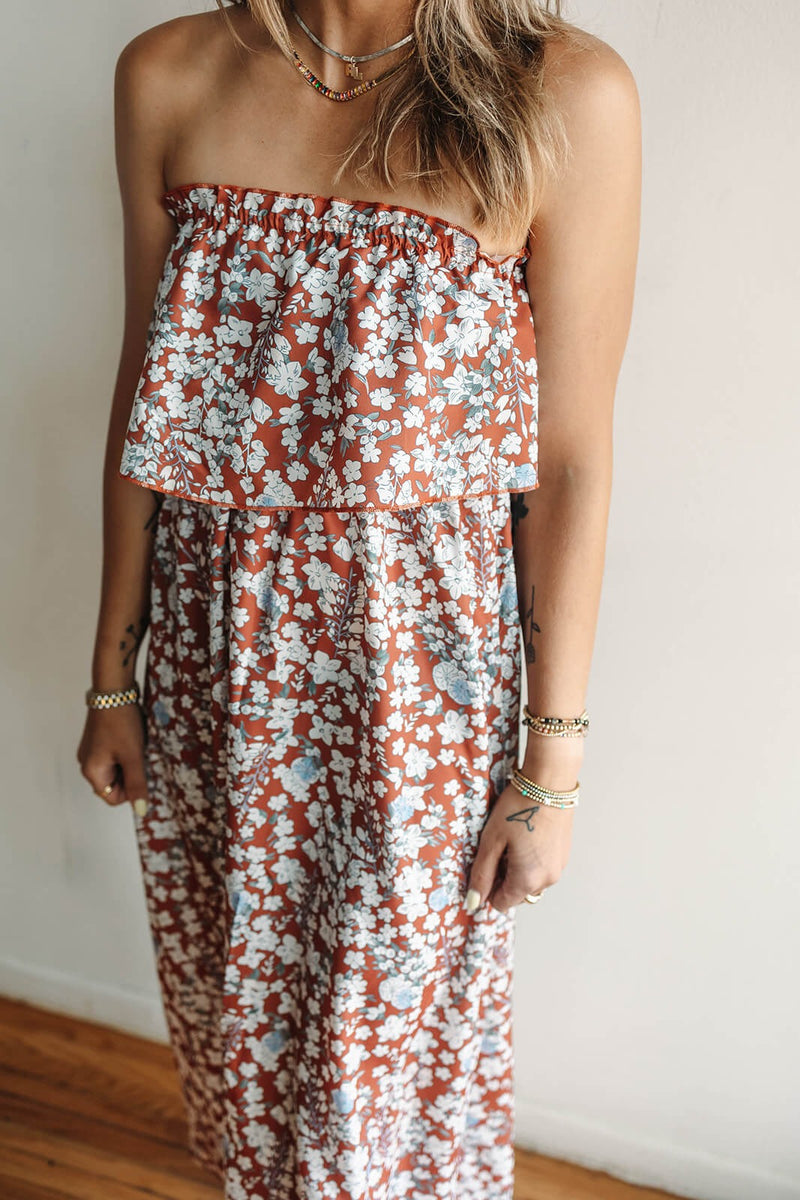 arlo-tiered-floral-midi-dress-brown-white-blue