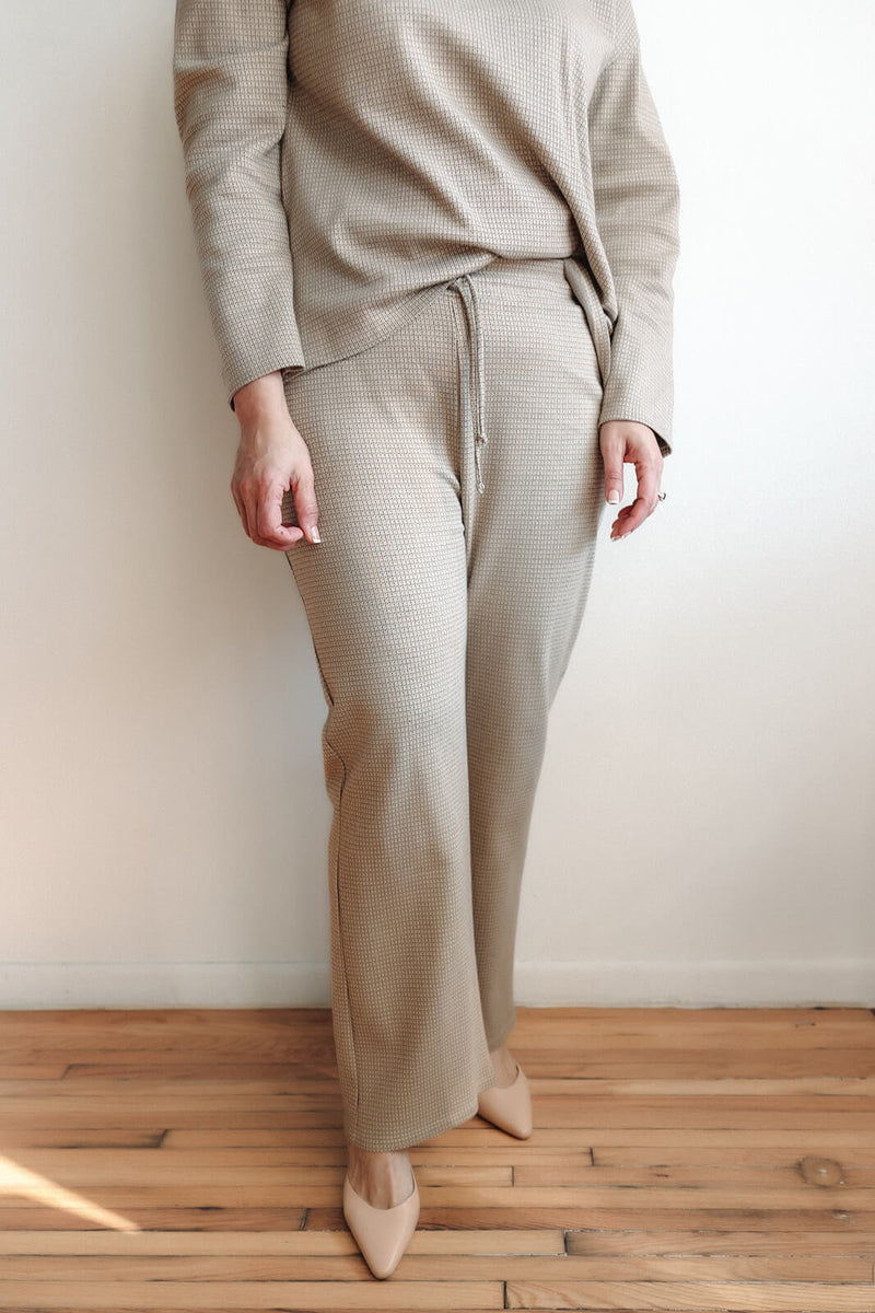 arlo-mus-and-bombon-colares-pants