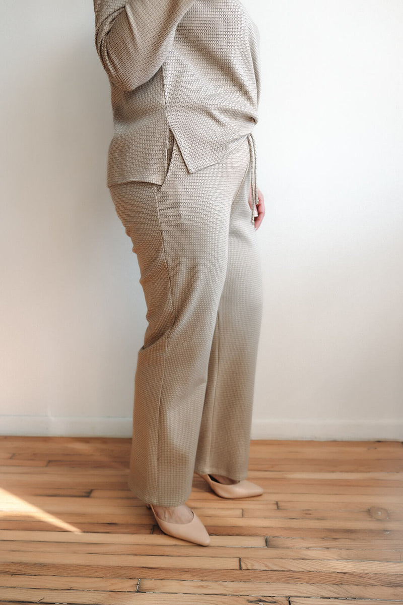 arlo-mus-and-bombon-colares-pants