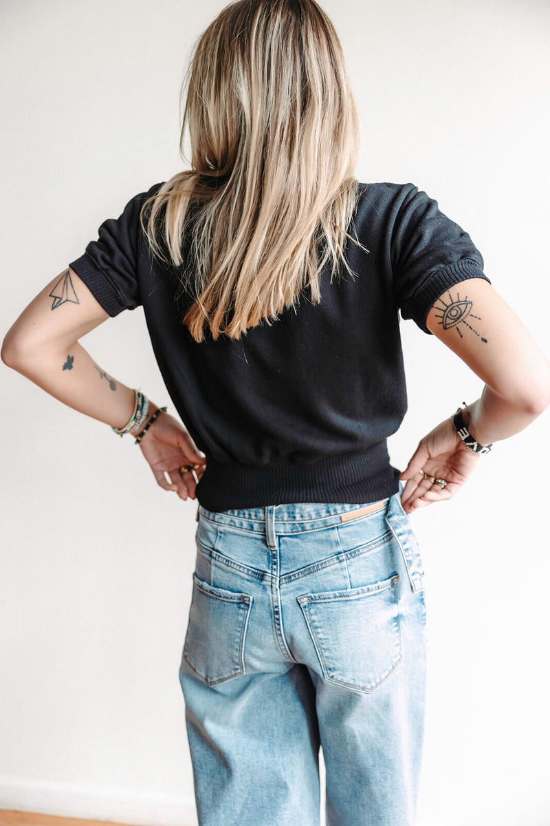 arlo-project-social-t-beau-short-sleeved-pullover-black