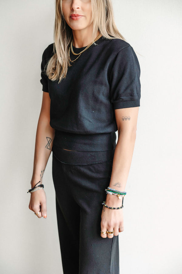 arlo-project-social-t-beau-short-sleeved-pullover-black