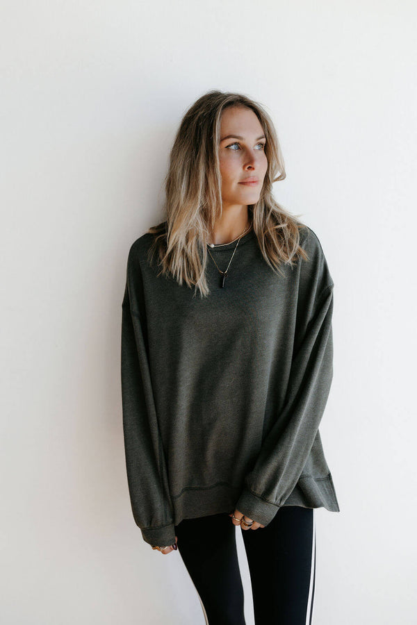 arlo-z-supply-modern-weekender-artichoke