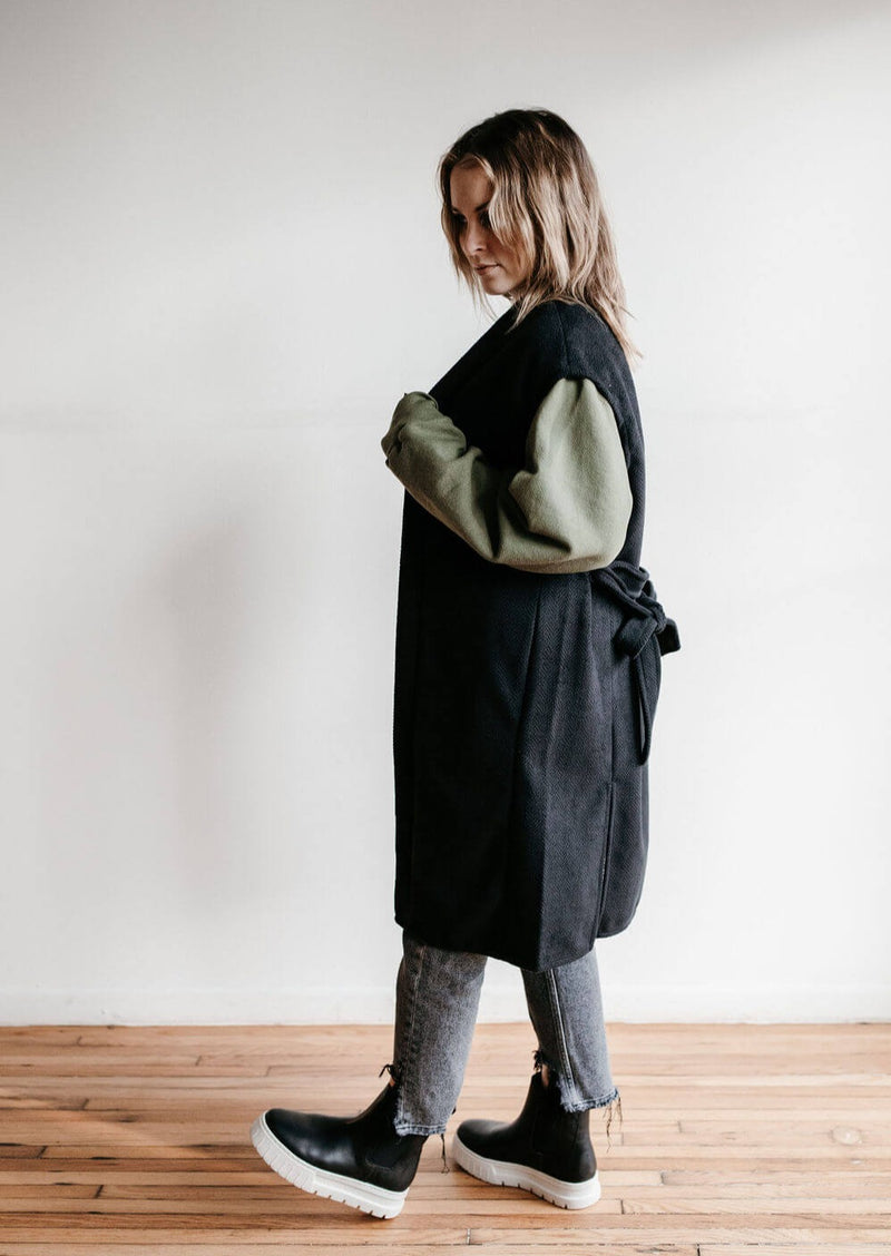 arlo-oat-belted-long-vest-black
