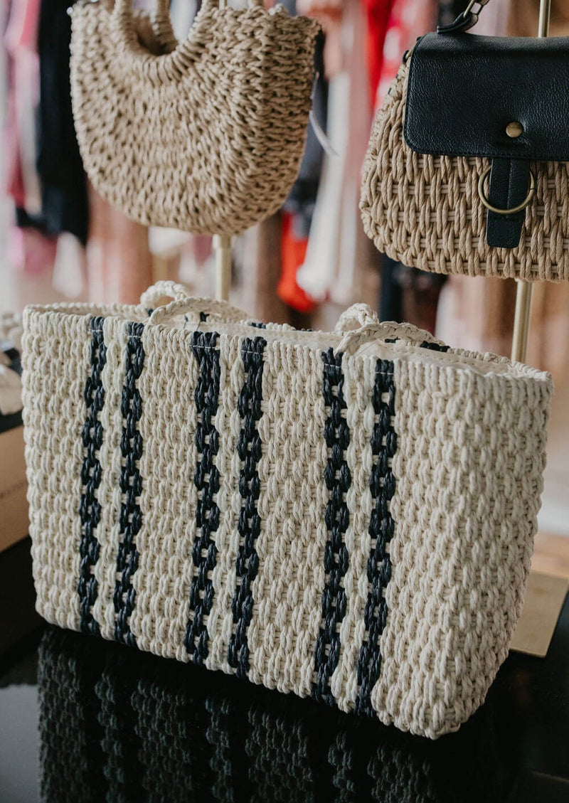 arlo-matisse-catamaran-natural-black-stripe-bag