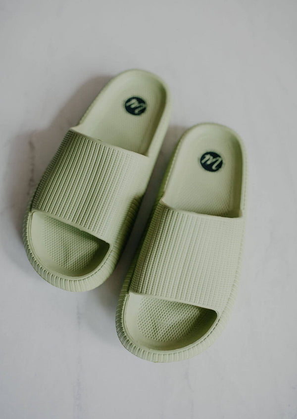 arlo-matisse-kona-green-slides